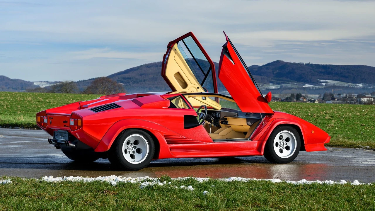 1986 Lamborghini Countach LP5000 Quattrovalvole - Image 16 of 31