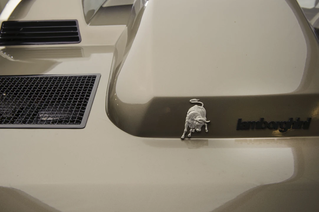 1986 Lamborghini LM002 - Image 5 of 18