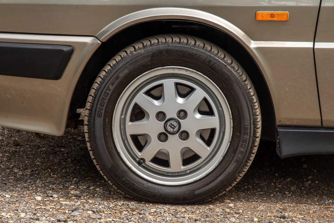 1986 Lancia - Image 16 of 31