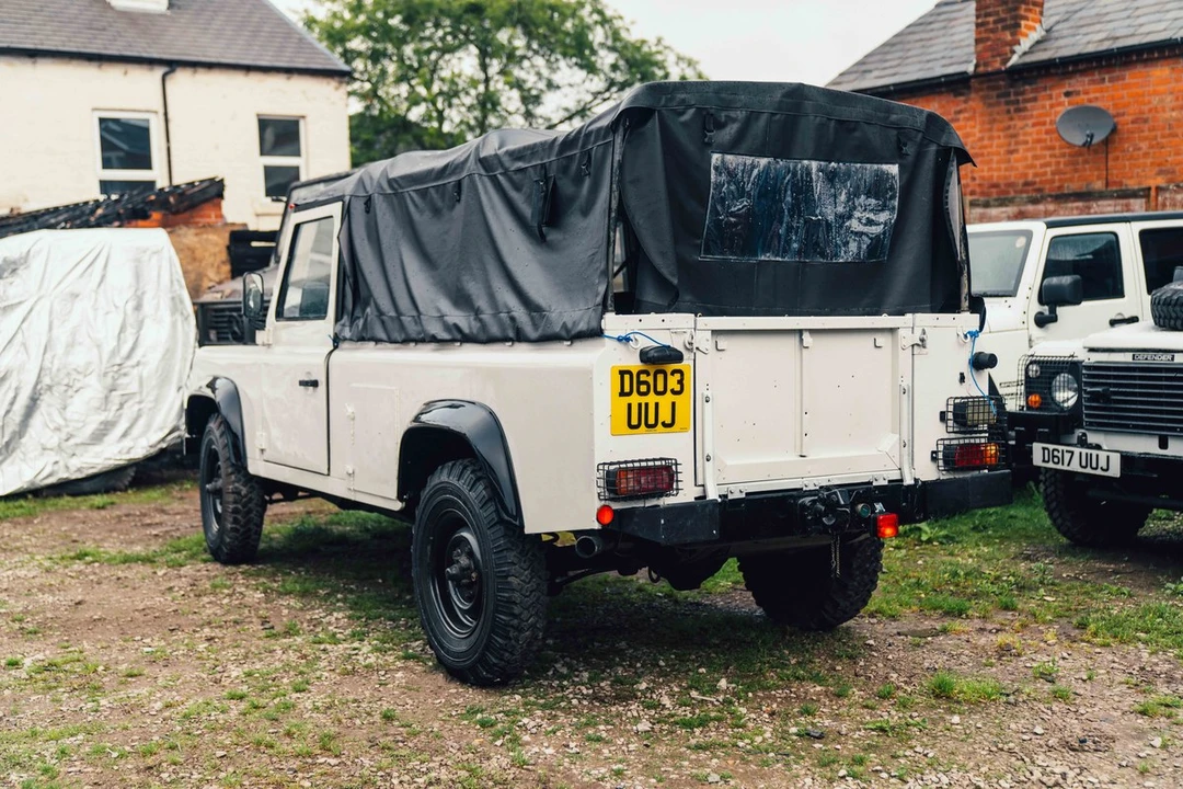 1986 Land Rover Defender 110 - Image 5 of 30