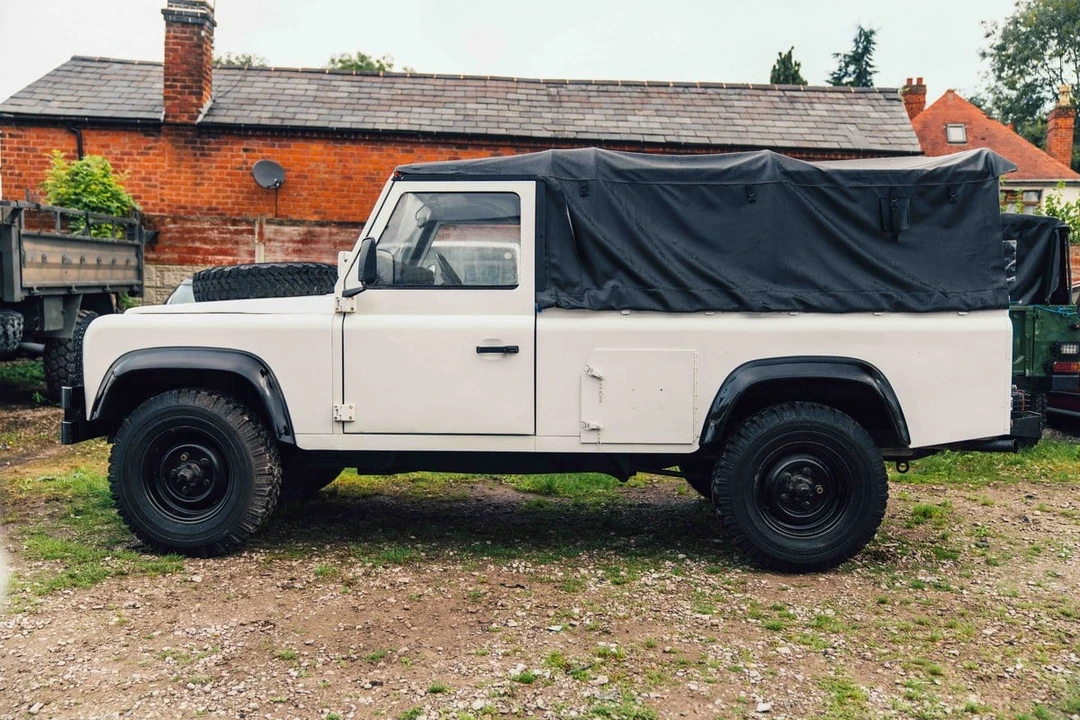 1986 Land Rover Defender 110 - Image 4 of 30