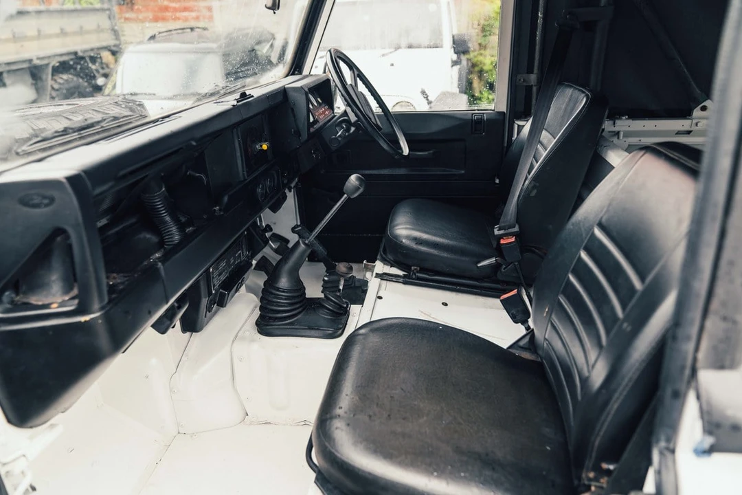 1986 Land Rover Defender 110 - Image 15 of 30