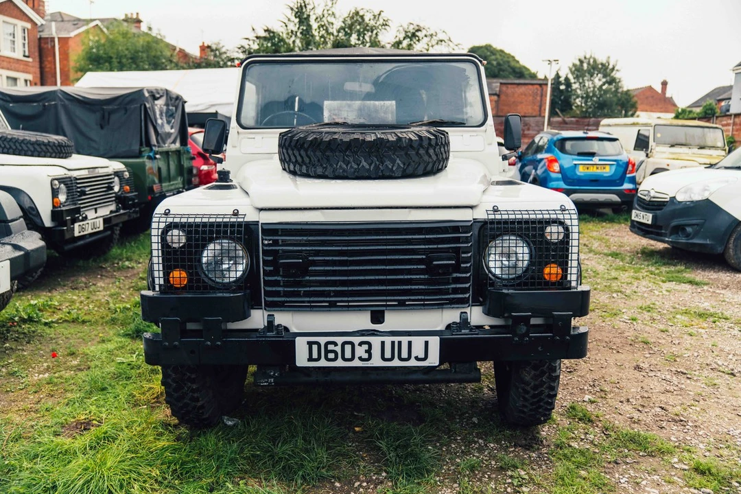 1986 Land Rover Defender 110 - Image 3 of 30