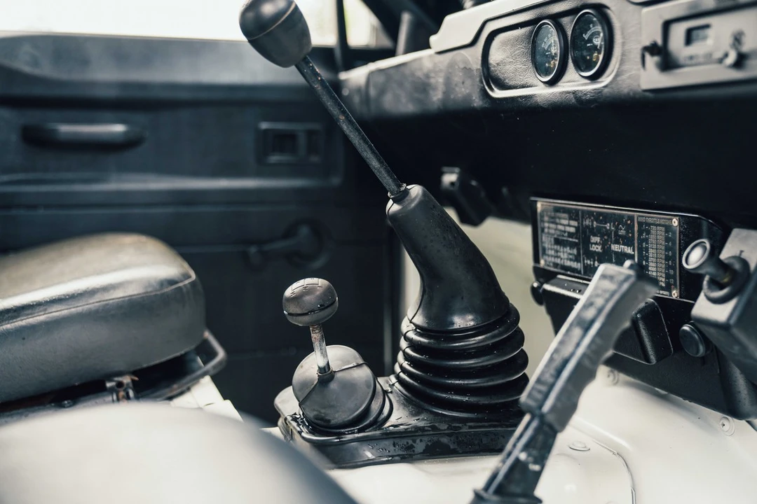 1986 Land Rover Defender 110 - Image 21 of 30
