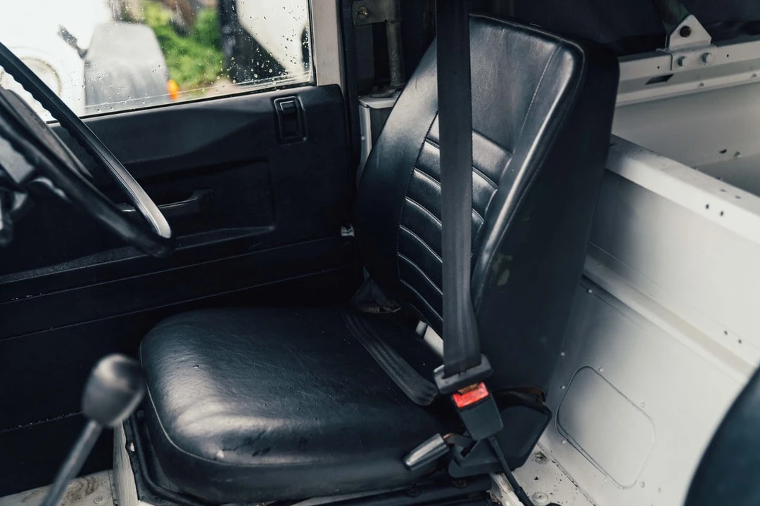 1986 Land Rover Defender 110 - Image 16 of 30