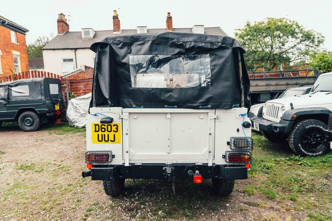 1986 Land Rover Defender 110 - Image 7 of 30