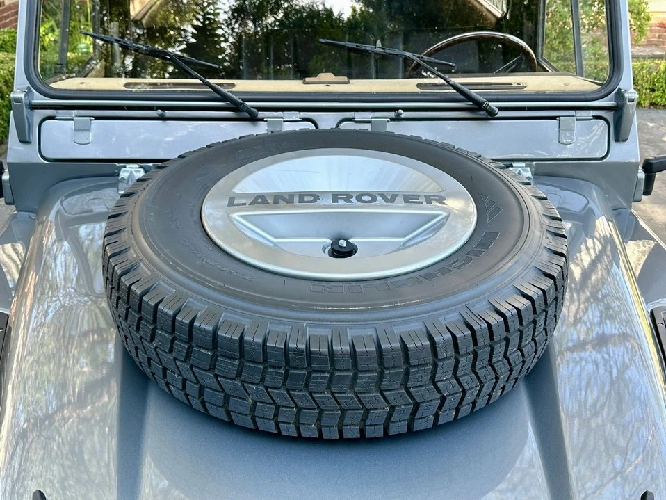 1986 Land Rover Defender 110 - Image 19 of 20