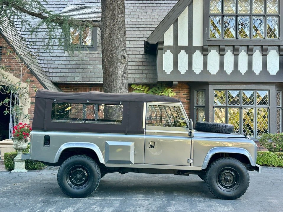 1986 Land Rover Defender 110 - Image 3 of 20