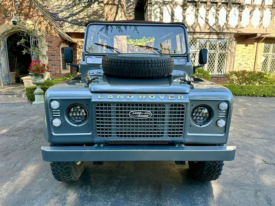 1986 Land Rover Defender 110 - Image 9 of 20