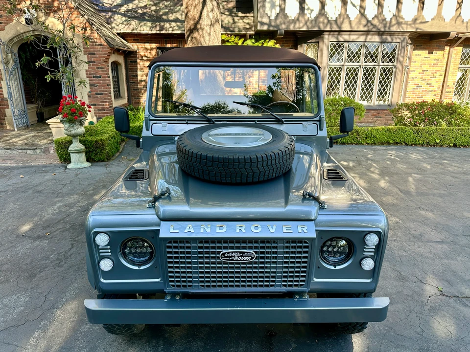 1986 Land Rover Defender 110 - Image 10 of 31