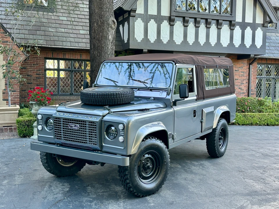 1986 Land Rover Defender 110 - Image 16 of 31