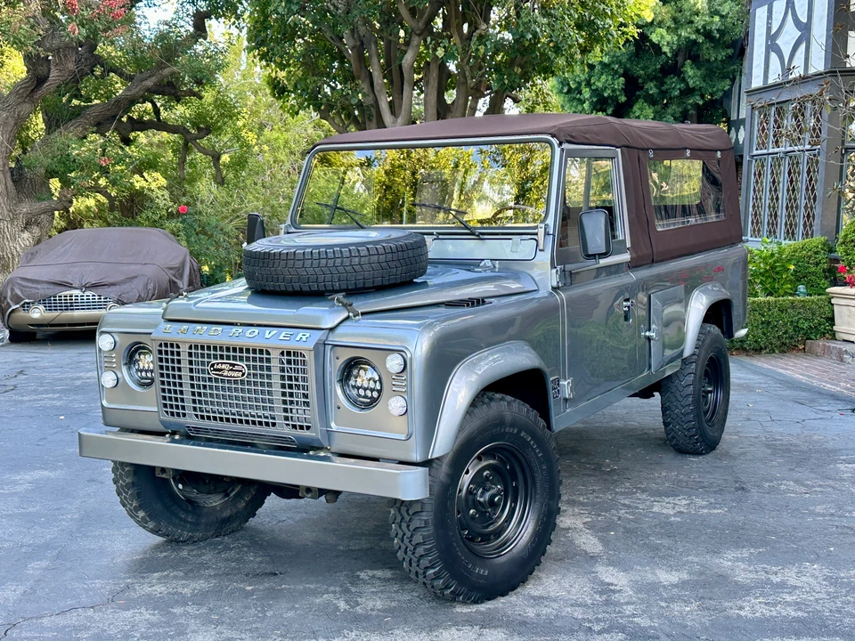 1986 Land Rover Defender 110 - Image 15 of 31