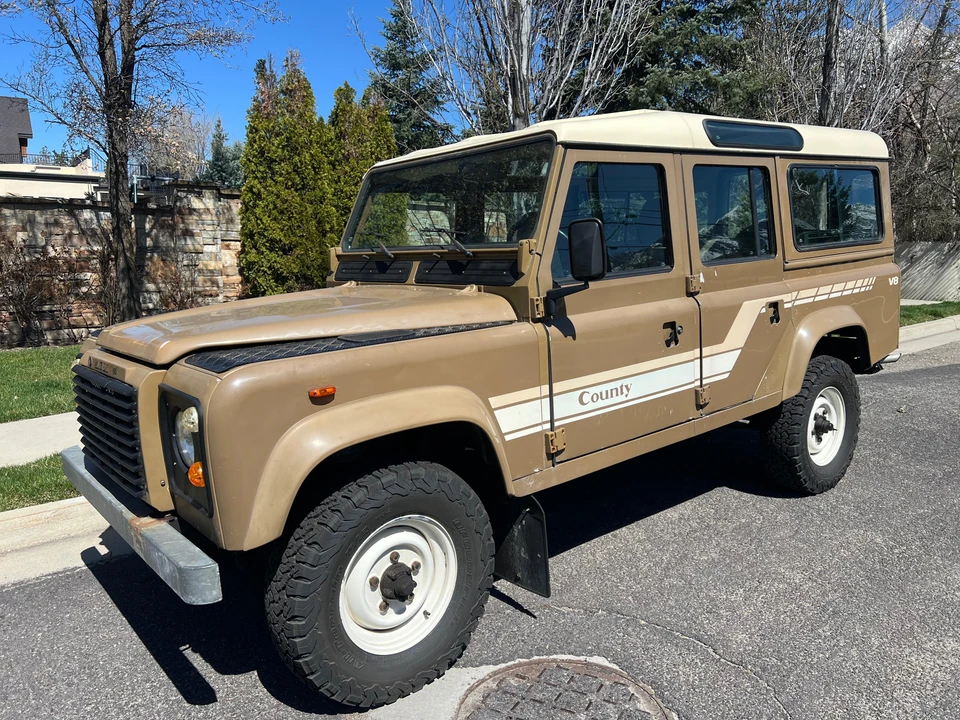 1986 Land Rover Defender 110 - Image 13 of 31