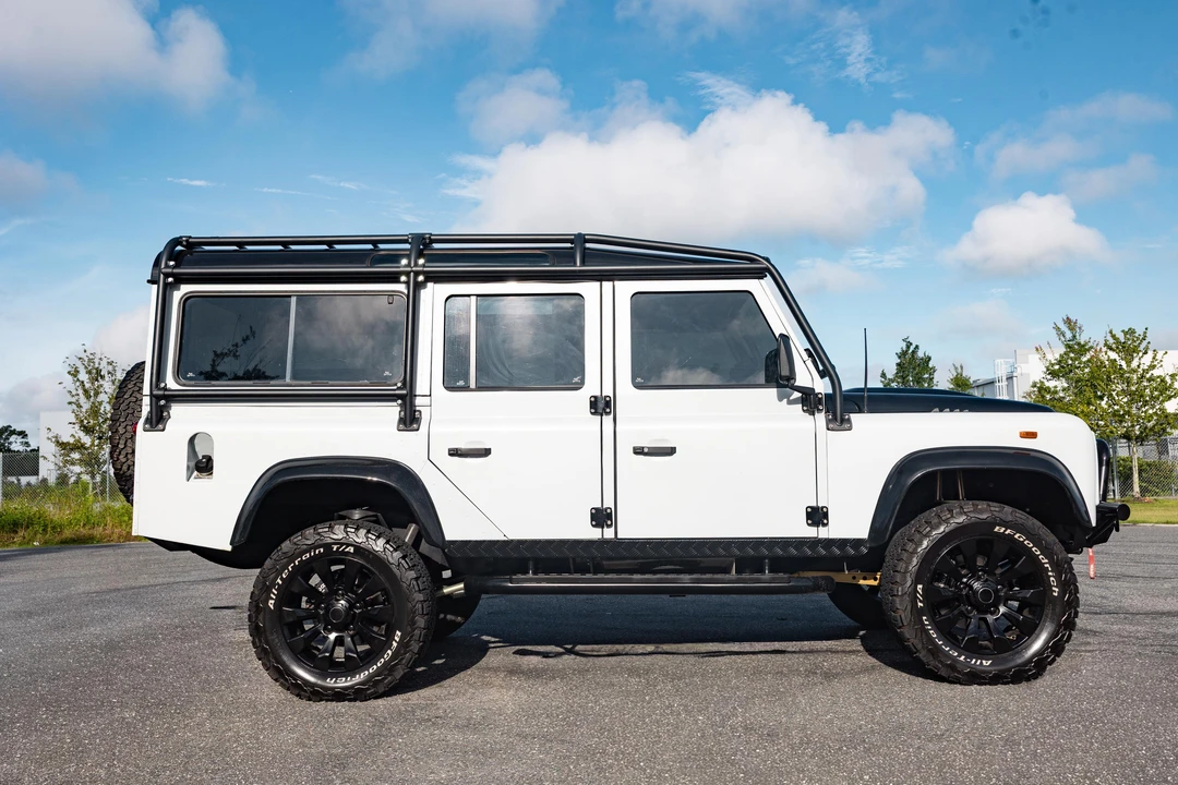 1986 Land Rover Defender 110 - Image 8 of 31