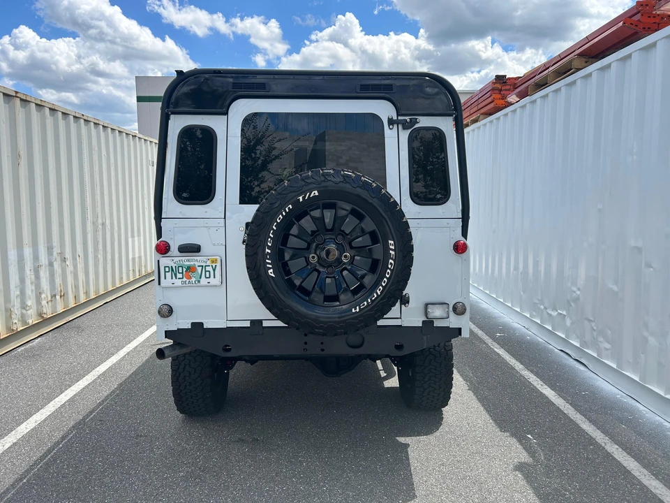 1986 Land Rover Defender 110 - Image 16 of 31