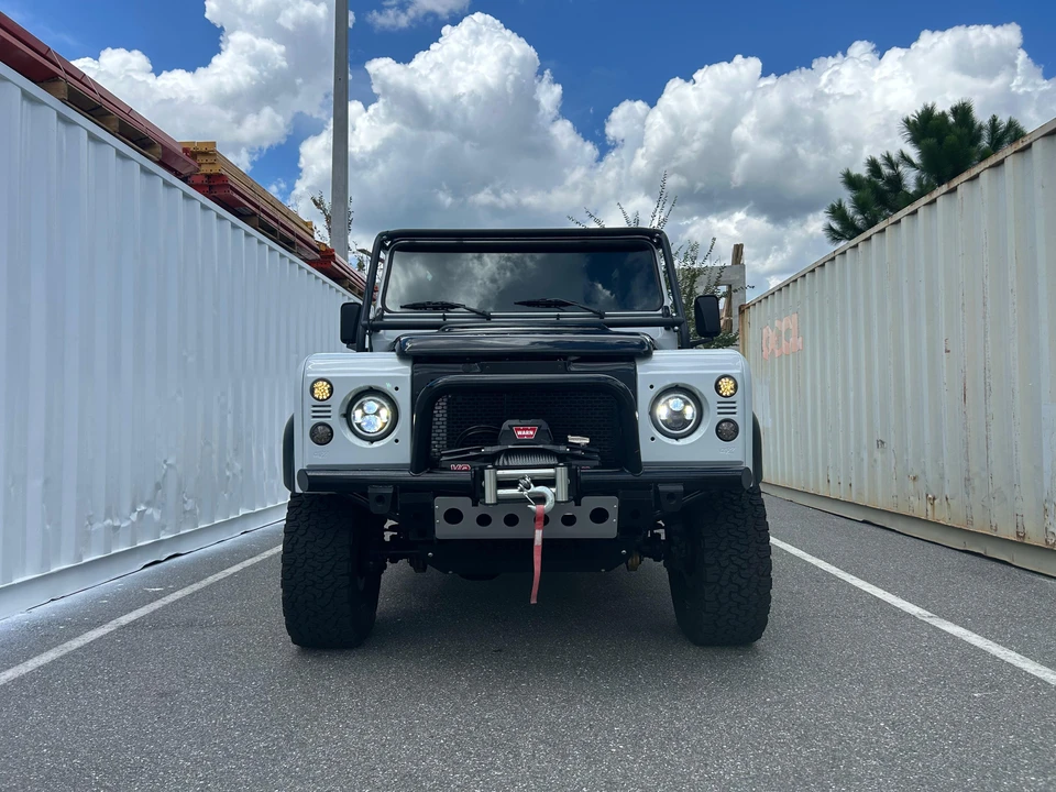 1986 Land Rover Defender 110 - Image 10 of 31