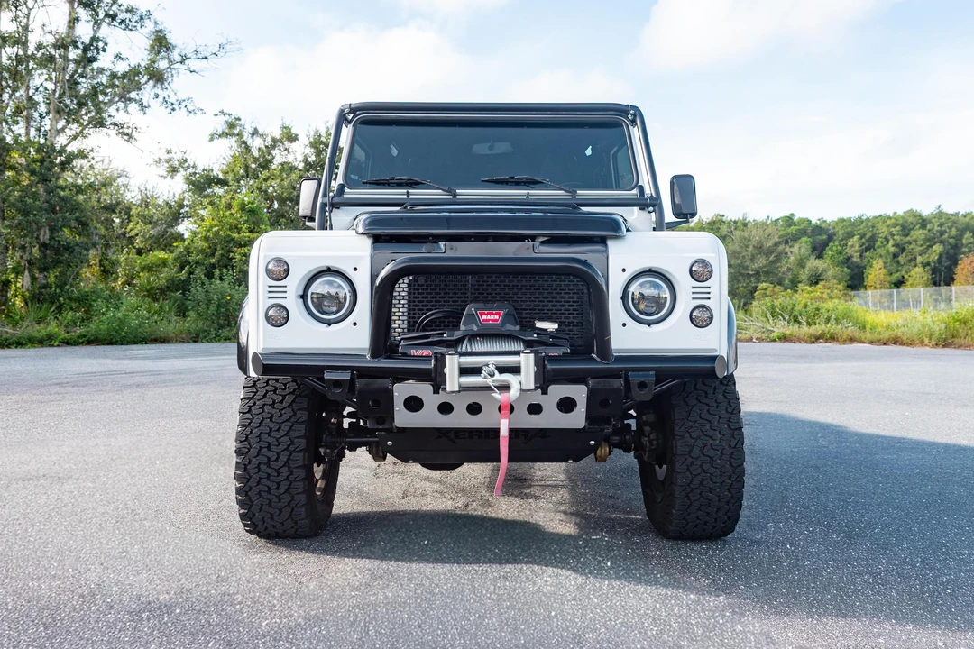 1986 Land Rover Defender 110 - Image 2 of 31