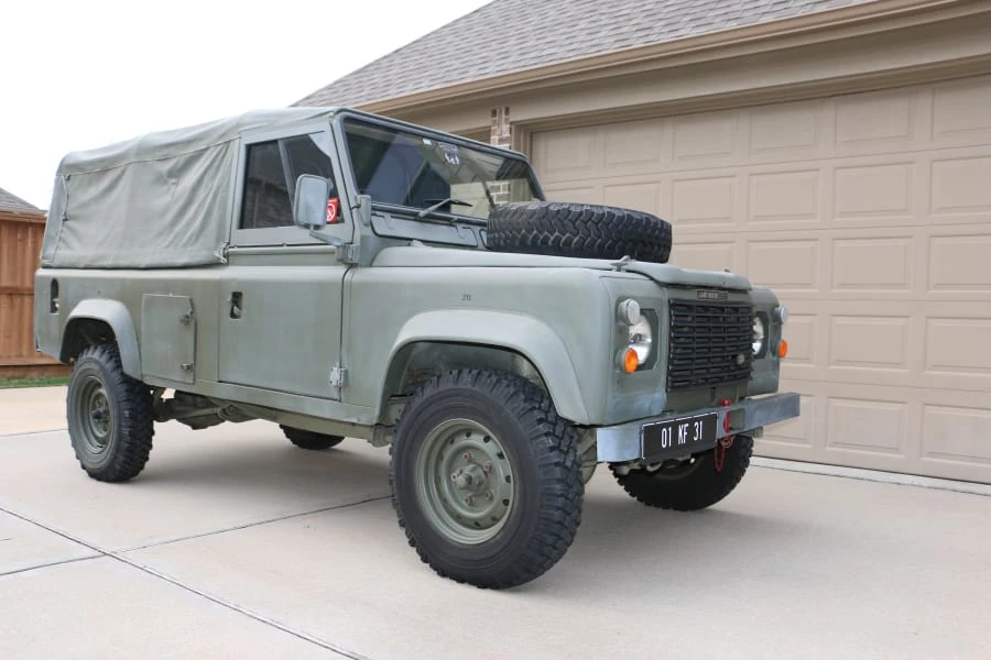 1986 Land Rover Defender 110 - Image 8 of 12