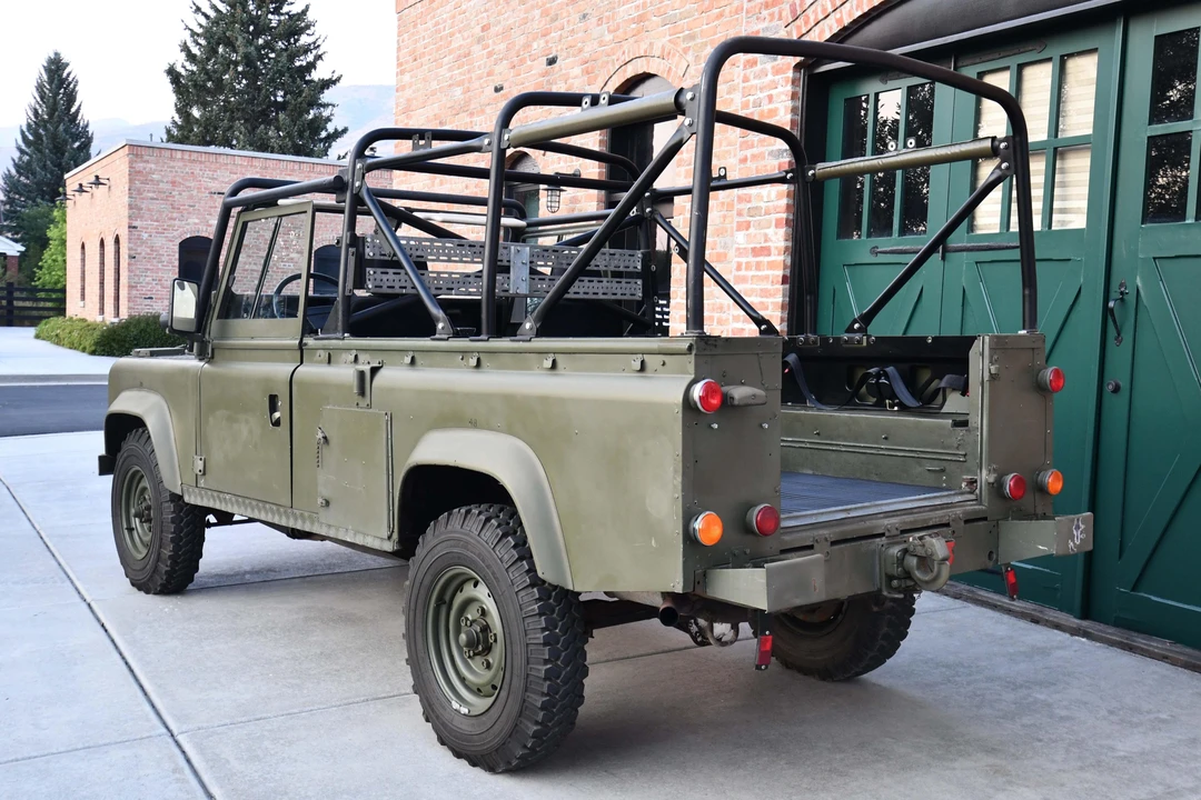 1986 Land Rover Defender 110 - Image 4 of 31