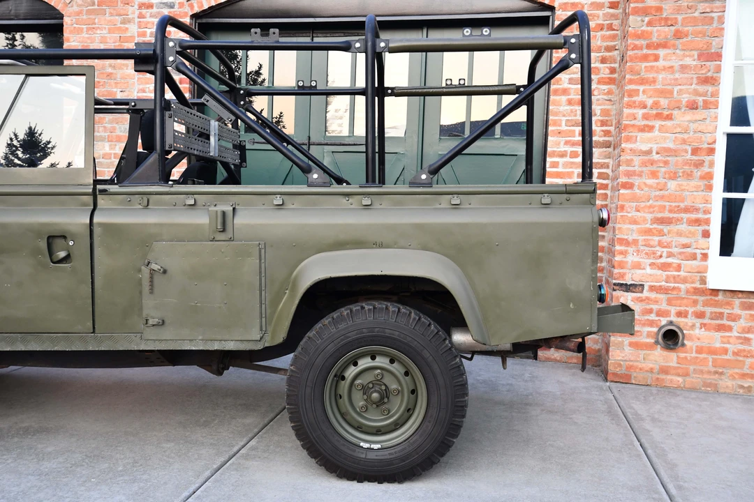 1986 Land Rover Defender 110 - Image 28 of 31