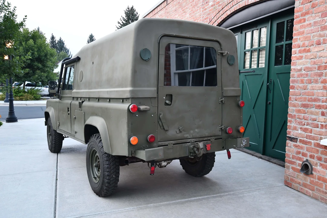 1986 Land Rover Defender 110 - Image 10 of 31