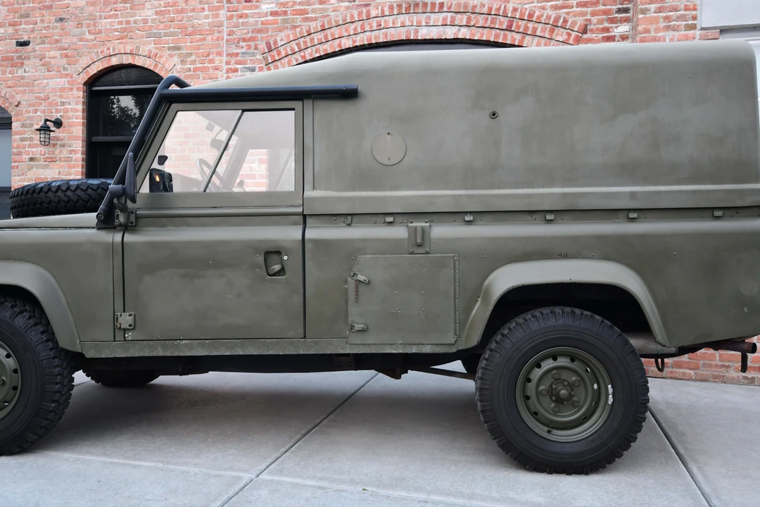1986 Land Rover Defender 110 - Image 20 of 31