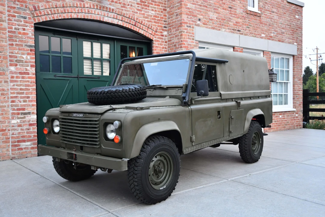 1986 Land Rover Defender 110 - Image 7 of 31