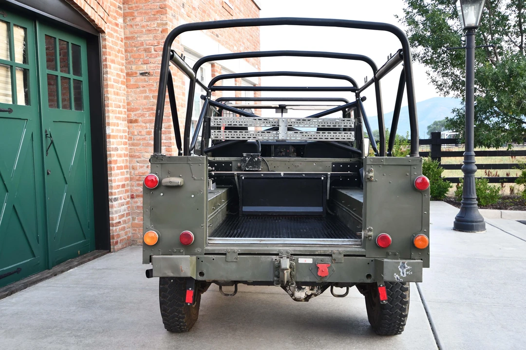 1986 Land Rover Defender 110 - Image 14 of 31