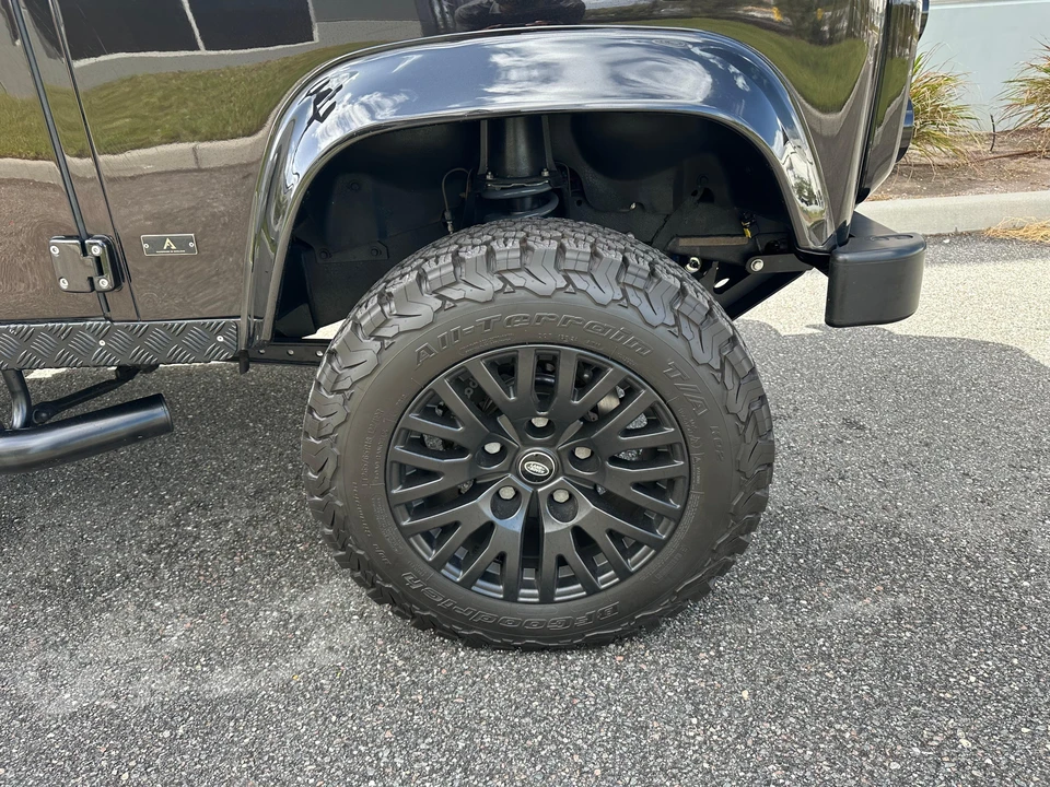 1986 Land Rover Defender 110 - Image 11 of 31