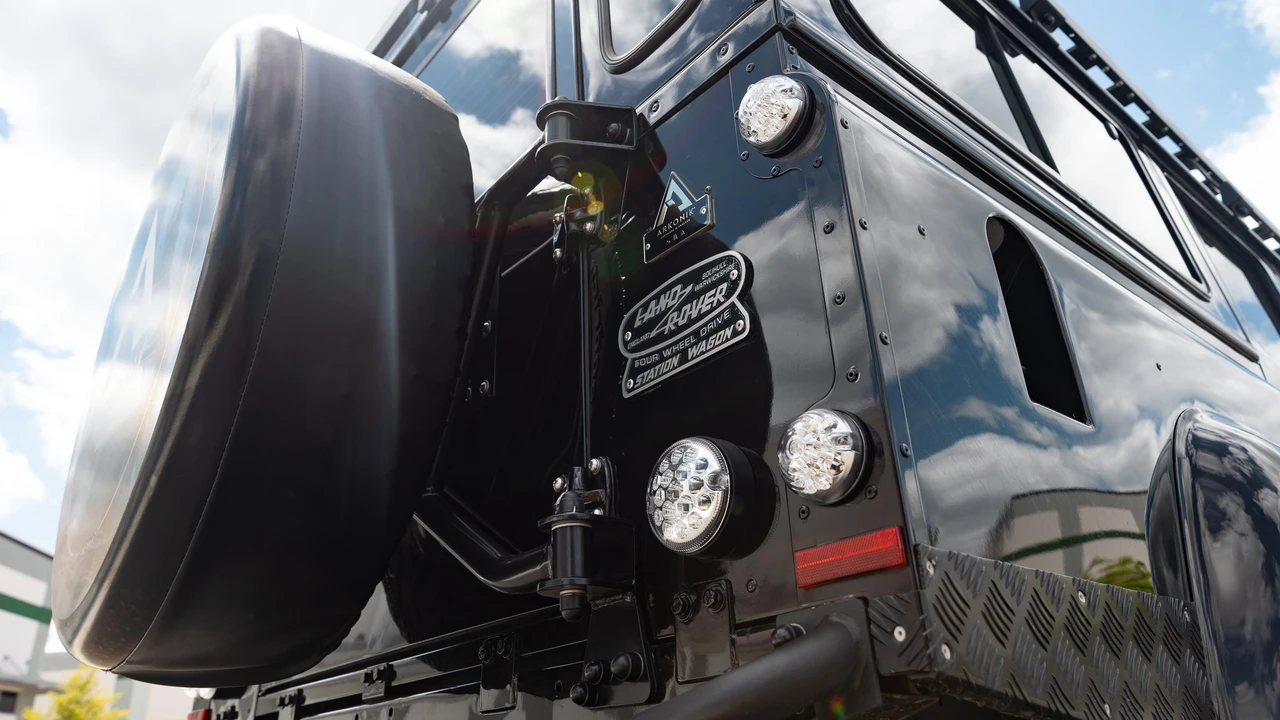 1986 Land Rover Defender 110 - Image 18 of 31