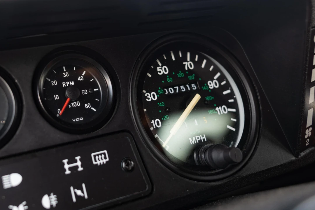 1986 Land Rover Defender 110 - Image 25 of 31