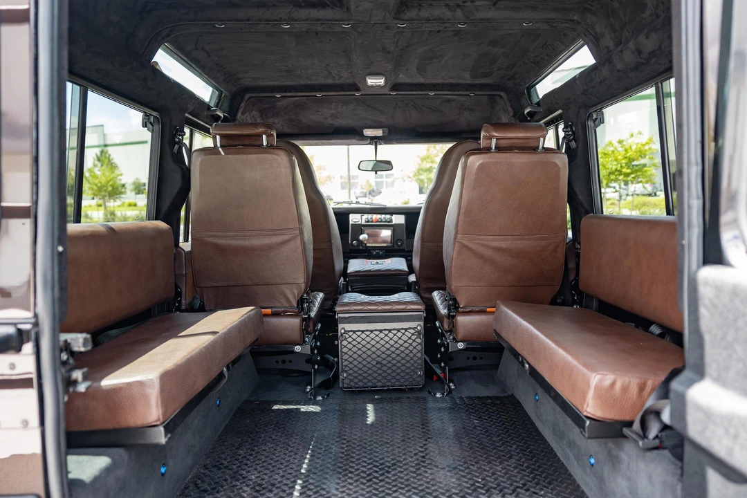 1986 Land Rover Defender 110 - Image 24 of 31