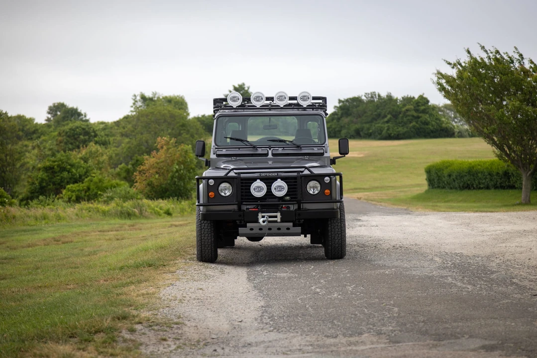 1986 Land Rover Defender 110 - Image 17 of 31