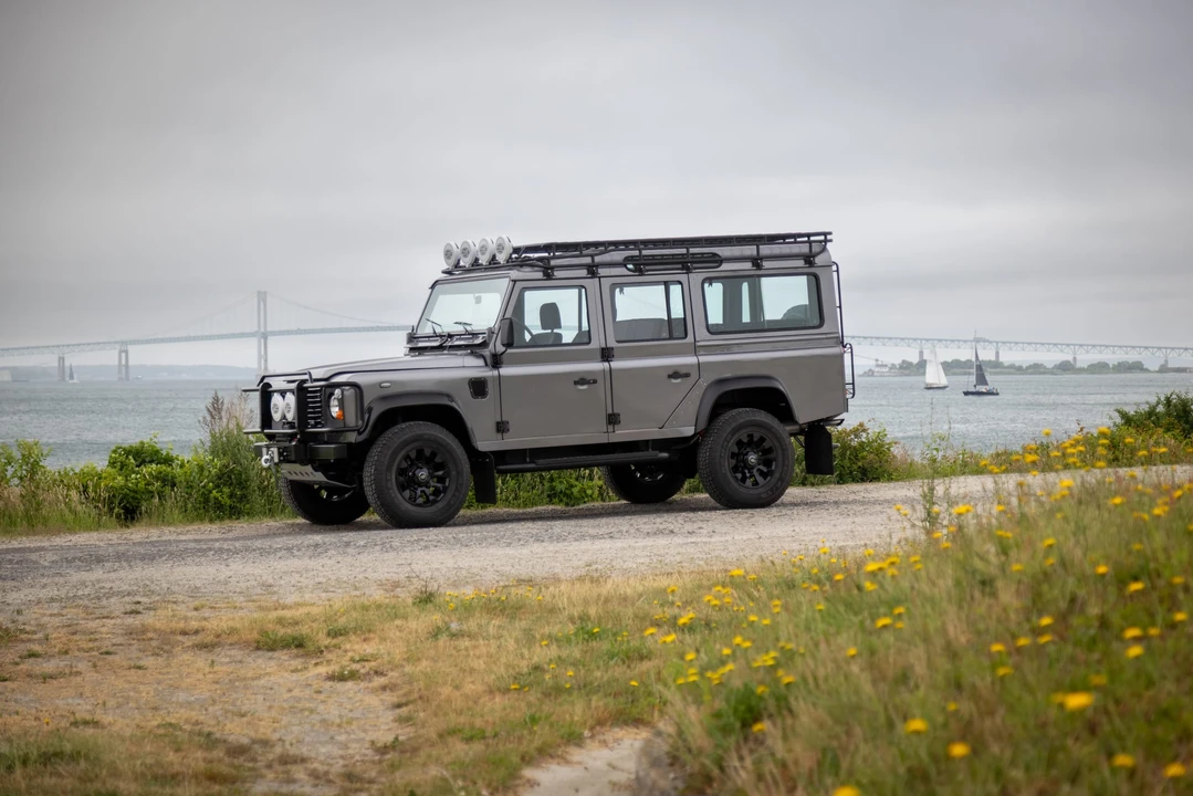 1986 Land Rover Defender 110 - Image 7 of 31