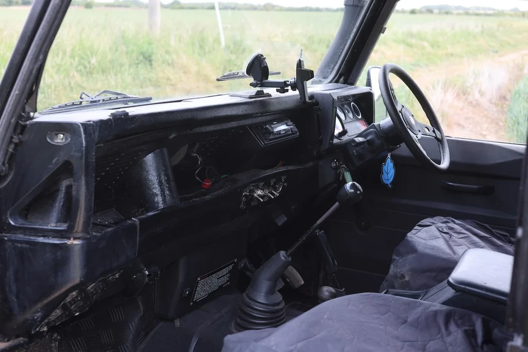 1986 Land Rover Defender 90 - Image 2 of 30
