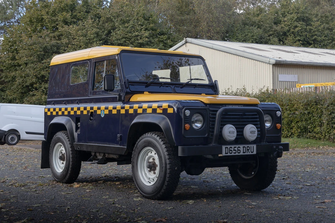 1986 Land Rover Defender 90 - Image 2 of 31