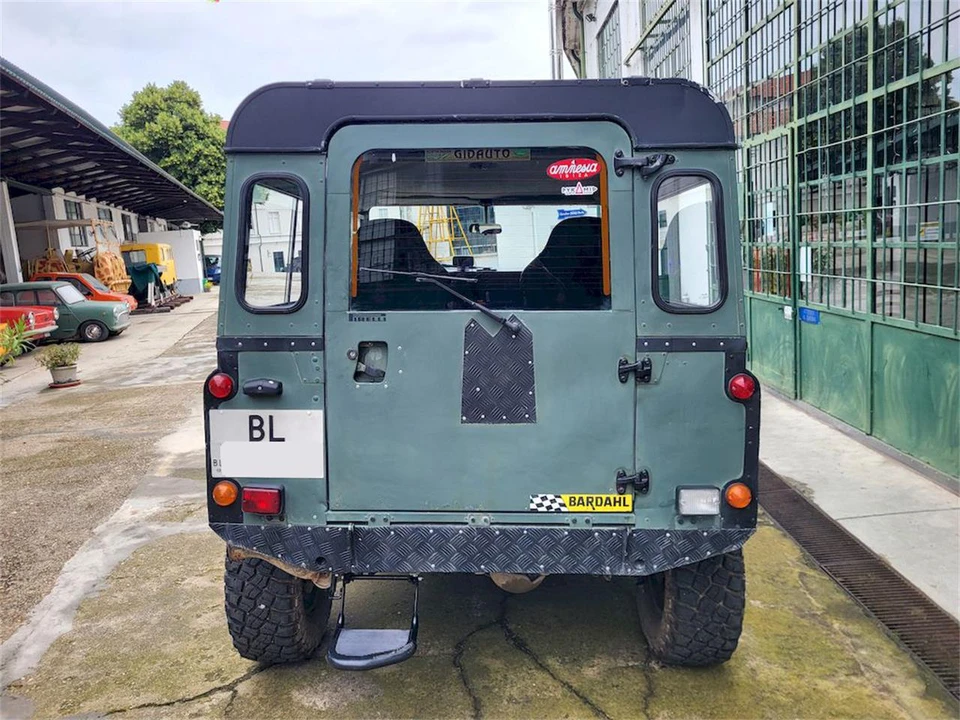 1986 Land Rover Defender - Image 11 of 31