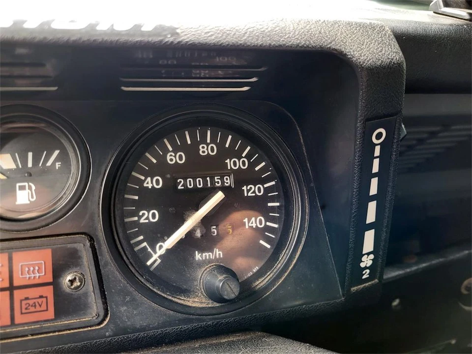 1986 Land Rover Defender - Image 18 of 31