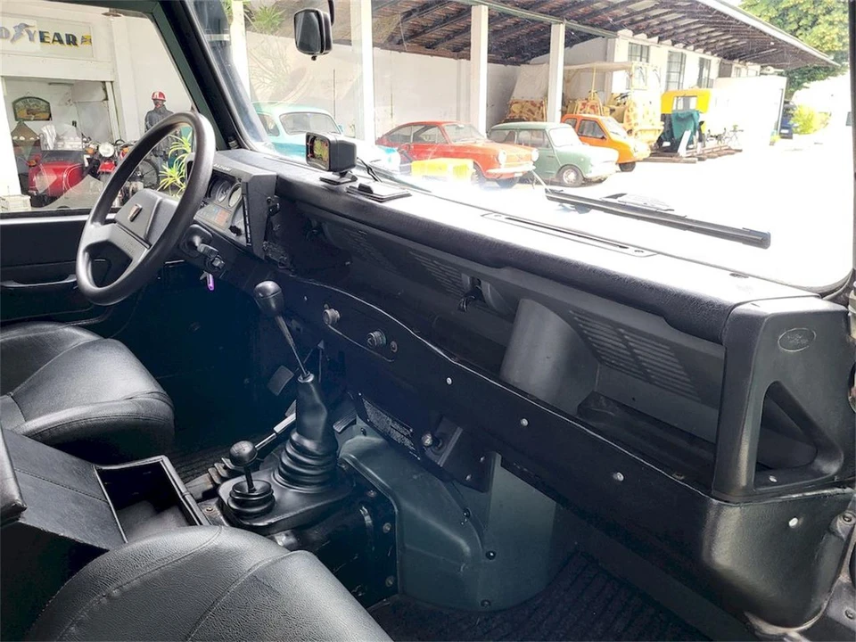1986 Land Rover Defender - Image 22 of 31
