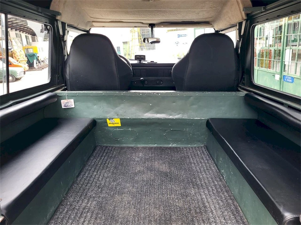 1986 Land Rover Defender - Image 24 of 31
