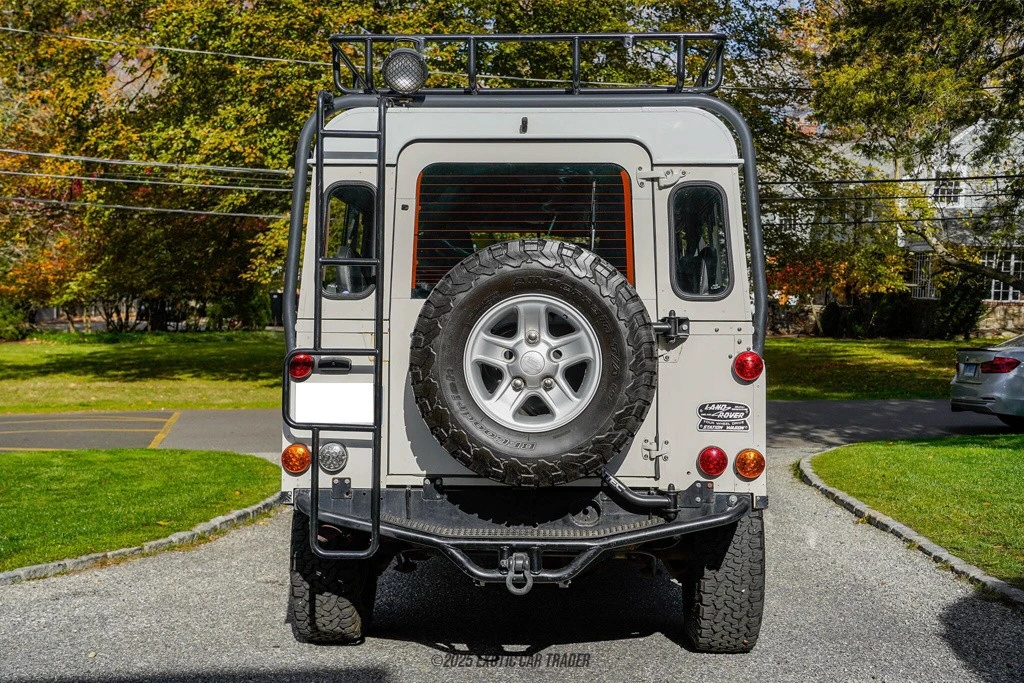 1986 Land Rover Defender 110 - Image 7 of 12