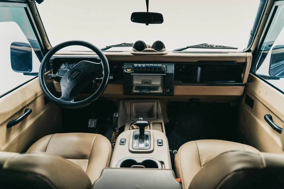 1986 Land Rover Defender 110 - Image 9 of 10