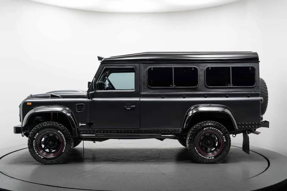 1986 Land Rover Defender 110 - Image 6 of 10