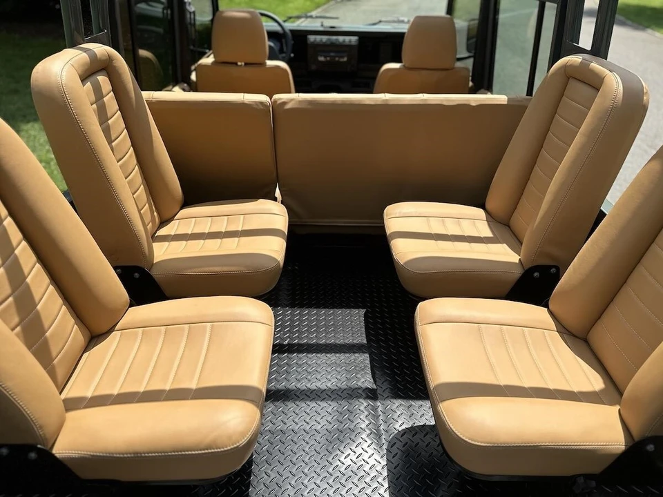 1986 Land Rover Defender 110 - Image 7 of 12