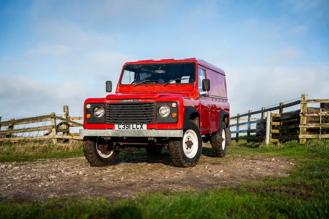 1986 Land Rover Defender 110 - Image 4 of 30