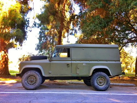 1986 Land Rover Defender 110