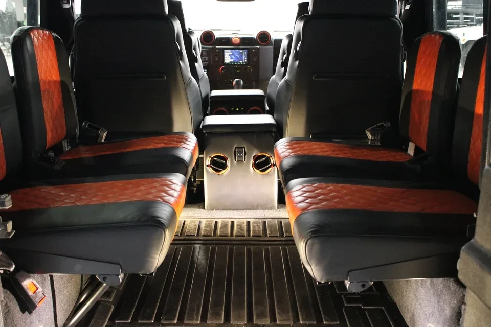 1986 Land Rover Defender 110 - Image 11 of 20