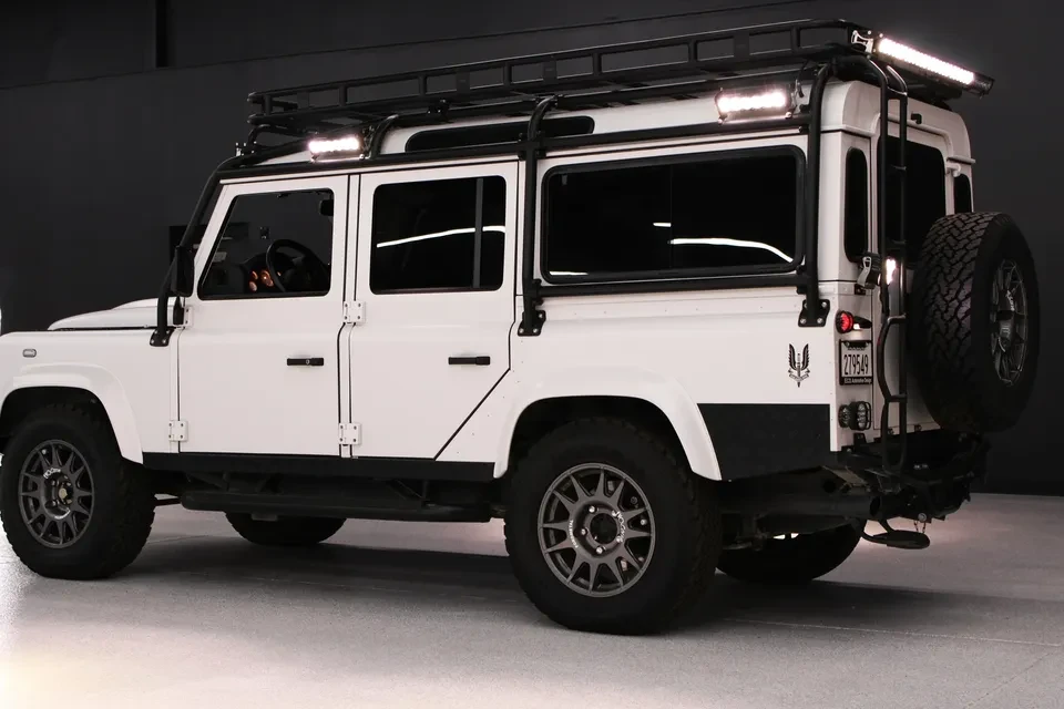 1986 Land Rover Defender 110 - Image 6 of 20