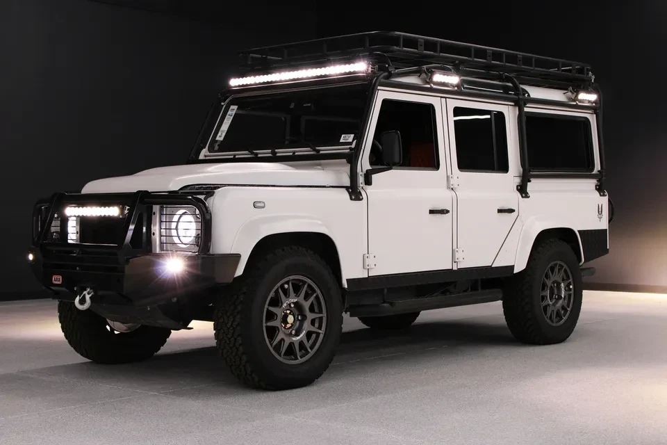 1986 Land Rover Defender 110 - Image 7 of 20