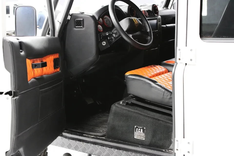 1986 Land Rover Defender 110 - Image 12 of 20